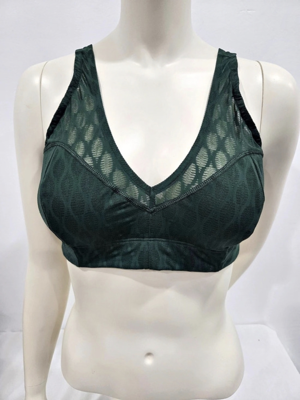 Savage X Fenty Peak Performance Low-Impact Mesh Sports Bra Green